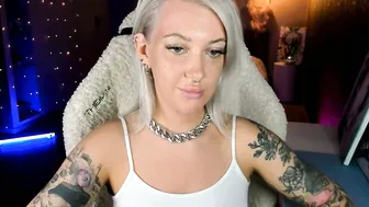 tykioty_miley recorded nude video 760015