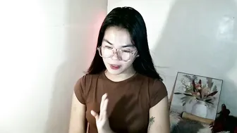 urasian_mary hairy webcam