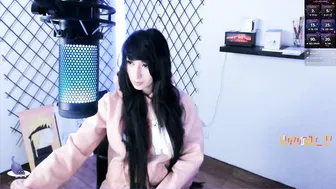 yoshino_san posing on webcam 03-02-2026