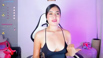 aylenmiller_ latina cam show