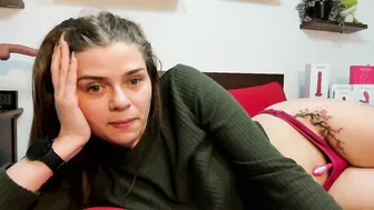 Haleyreedme posing on cam porn