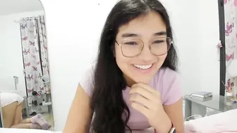Isasuarezzzz on webcam 02 March 2026