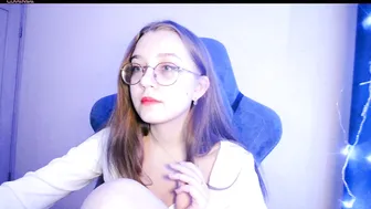 vivivivikkie recorded nude video 767397