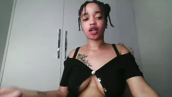sexymel022 posing on webcam 04-Mar-2026