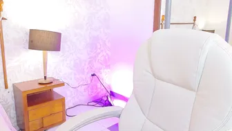 Carline_jones porn cam chat (03-04-2026)