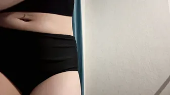 Fleshpoetry natural posing on webcam