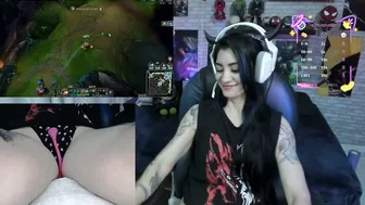 mature_gamer recorded nude video 771417