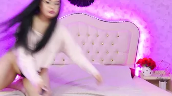 Lunababe_ posing on webcam cam video