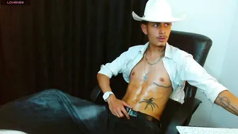 bastiaan_28 recorded nude video 772093