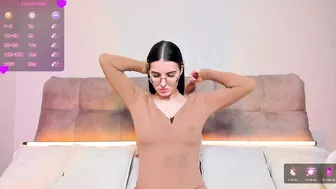 Ariellateska bigass on live cam