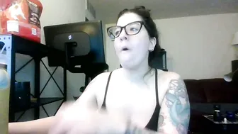 missmonatoyou bigtits cam chat
