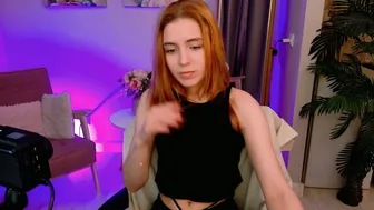 Enchanted_bella posing on webcam 03-06-2026