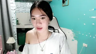 Innocent_reign69 wifematerial live cam video