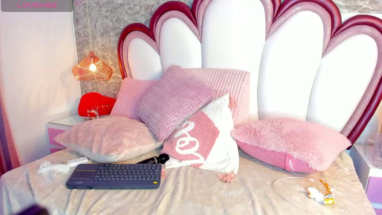 emmacrush webcam chat 03-07-2026