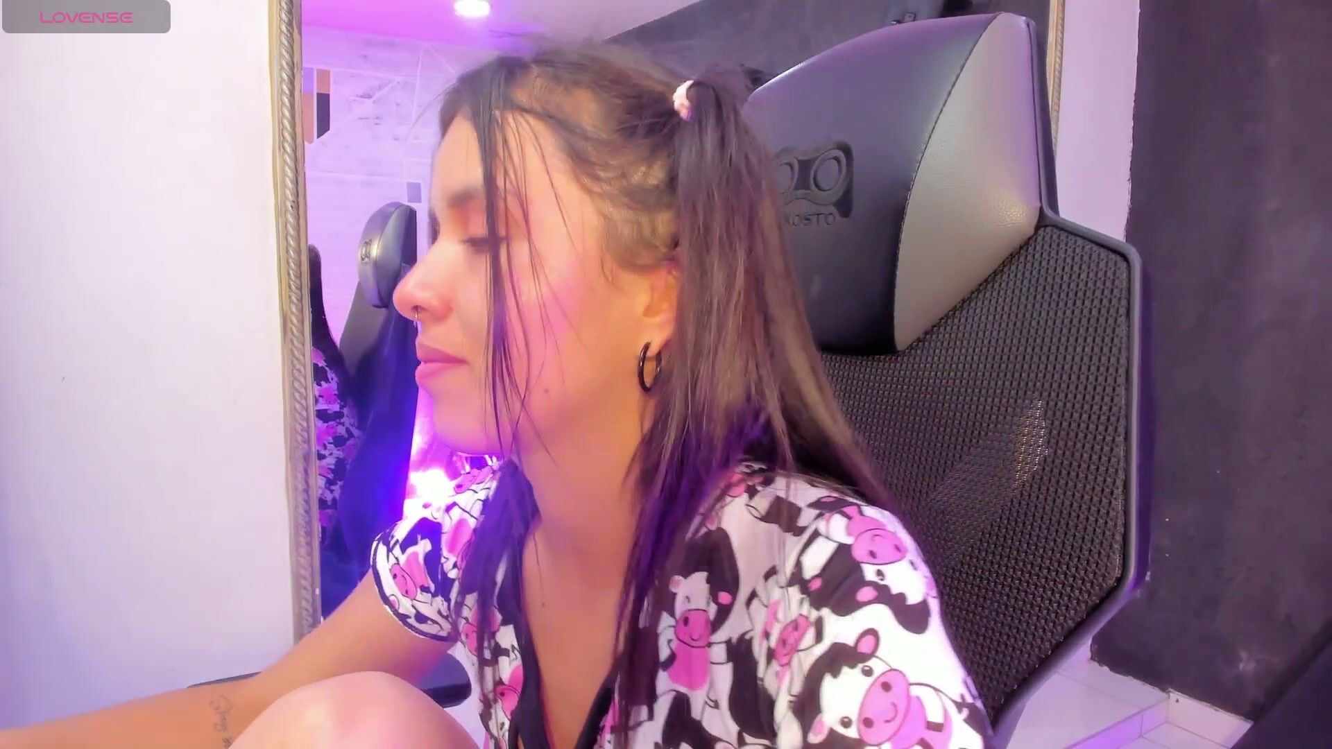 cherrybombs_ cam xxx - (03-07-2026)