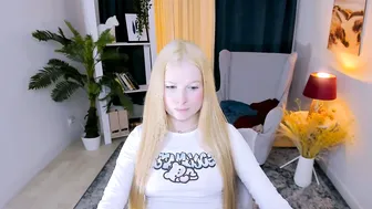 laly_peach recorded nude video 781976