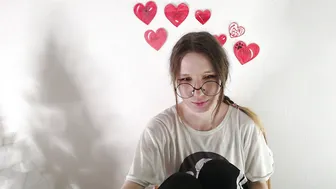 _hanna_moon_ nonude nude on cam