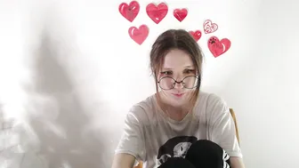 _hanna_moon_ nonude nude on cam