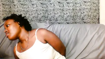 Petite_queen001 nude cam video - 03-08-2026