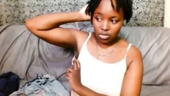 Petite_queen001 nude cam video - 03-08-2026