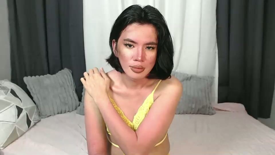 Bioginthe619 pvt on webcam