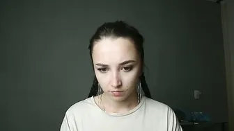 olivia_oliv cute 06-29-2025
