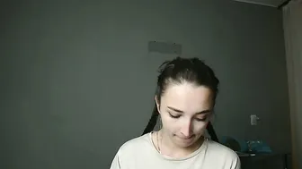 olivia_oliv cute 06-29-2025