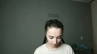 olivia_oliv cute 06-29-2025