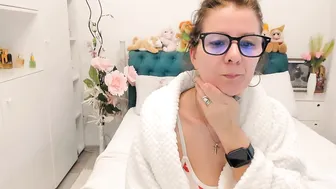 prettyblackeyes shy cam girl chat