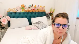 prettyblackeyes shy cam girl chat