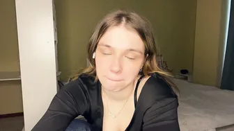laurineleconey (03-09-2026) porn sex chat