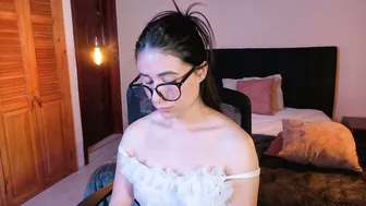 Chloeturner_ longhair on webcam
