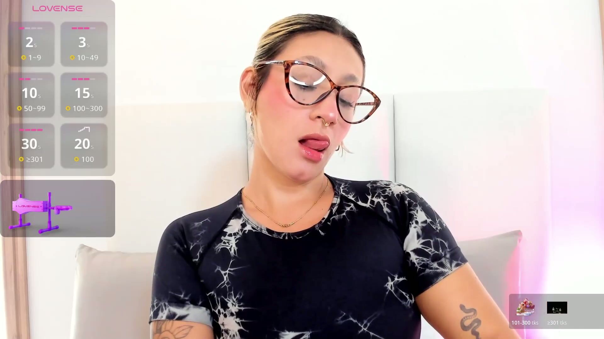 Emiily_roberts1 horny amateur - (03/10/2026)