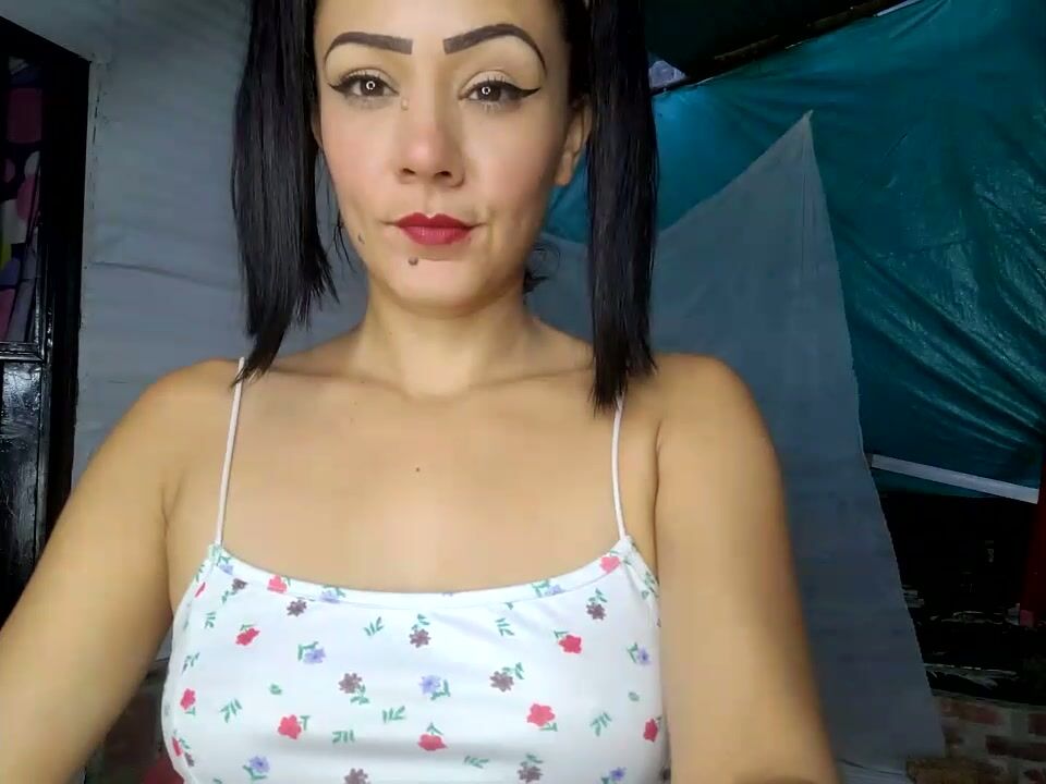 emiril natural webcam chat