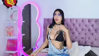 camilavelour bigtits chat cam sex