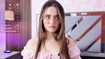 littleesara18 porn video - 03-10-2026