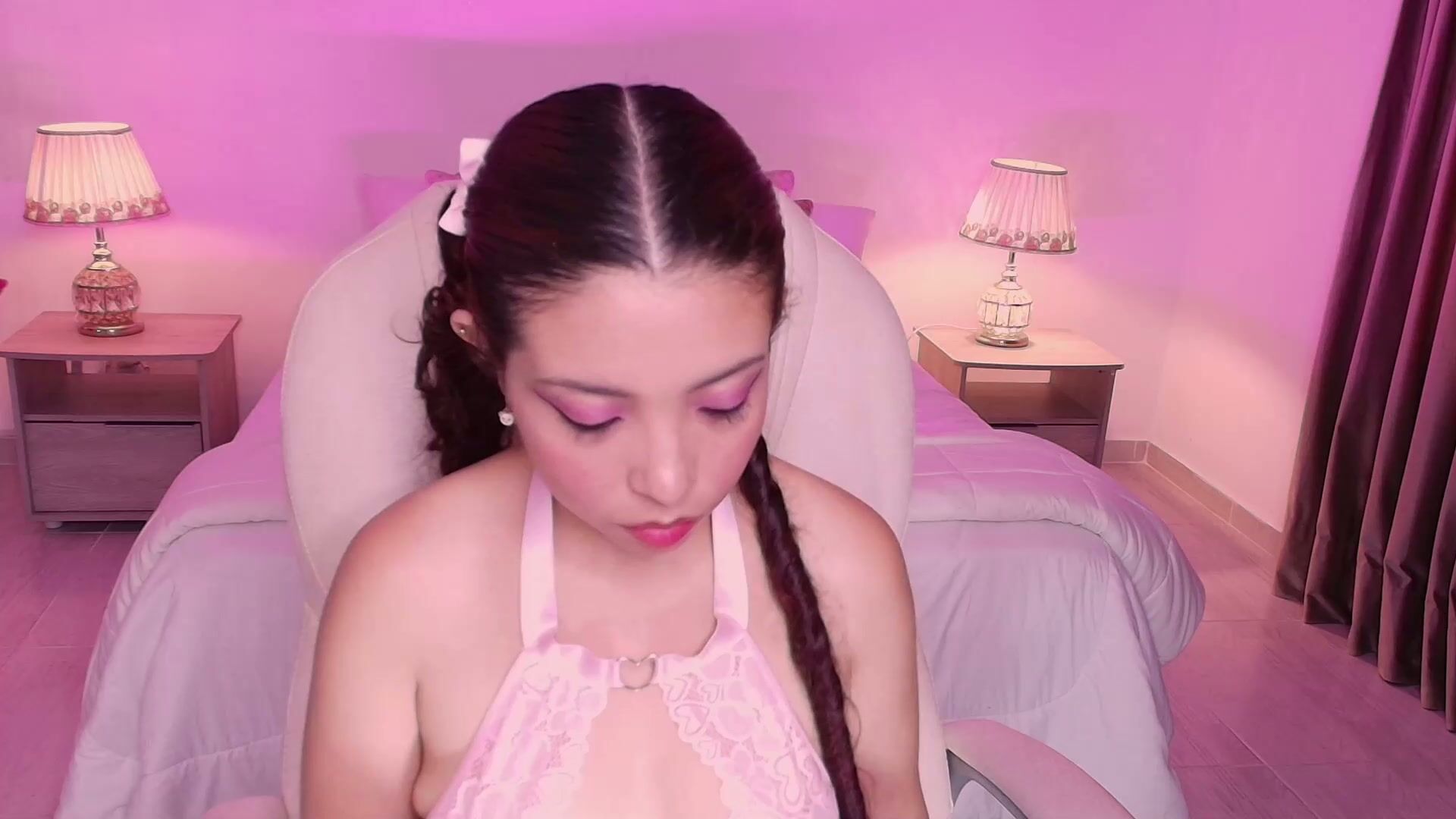 Ellie_evans_ teen cam show