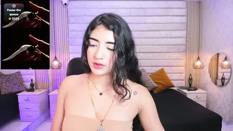 victoriaablair 18 posing on cam