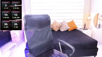 victoriaablair 18 posing on cam
