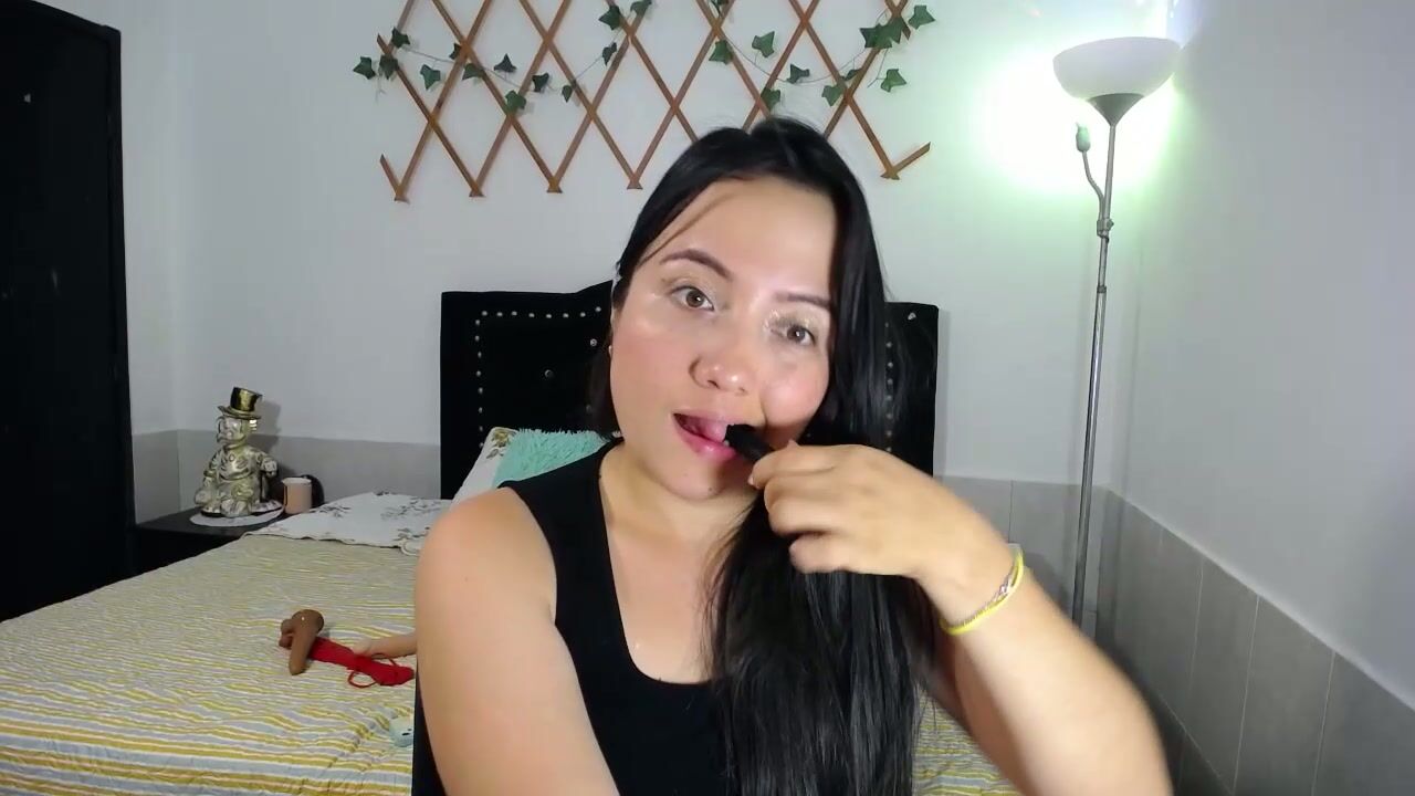 naughtygirl_mmm cam video - (03-11-2026)