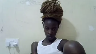 pretty_vee001 sex video 11 March 2026