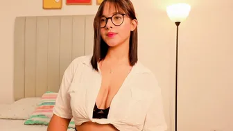 elly_g (03-11-2026)