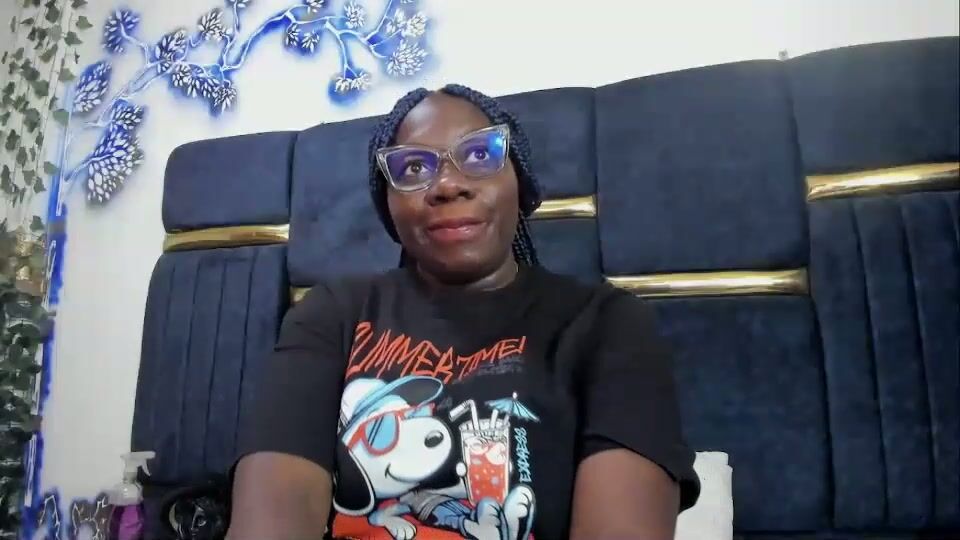 vskayper cam porn video posing on webcam