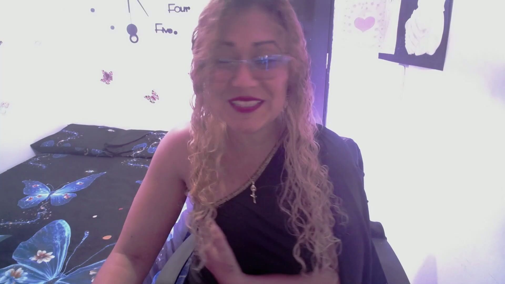 skarleth_diaz bigass amateur live cam video