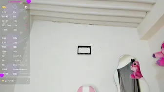 Valery_smitd fuckmachine posing on cam
