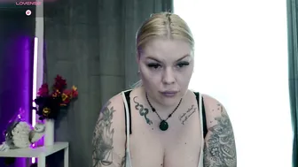issaa20 recorded nude video 804094