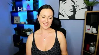 Amanda_burn dominant naked