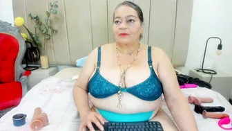 queenmature recorded nude video 805731