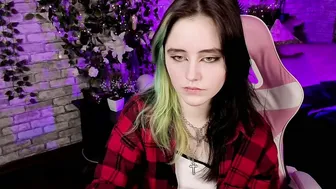Ruby_myst goth naked on cam