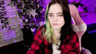 Ruby_myst goth naked on cam